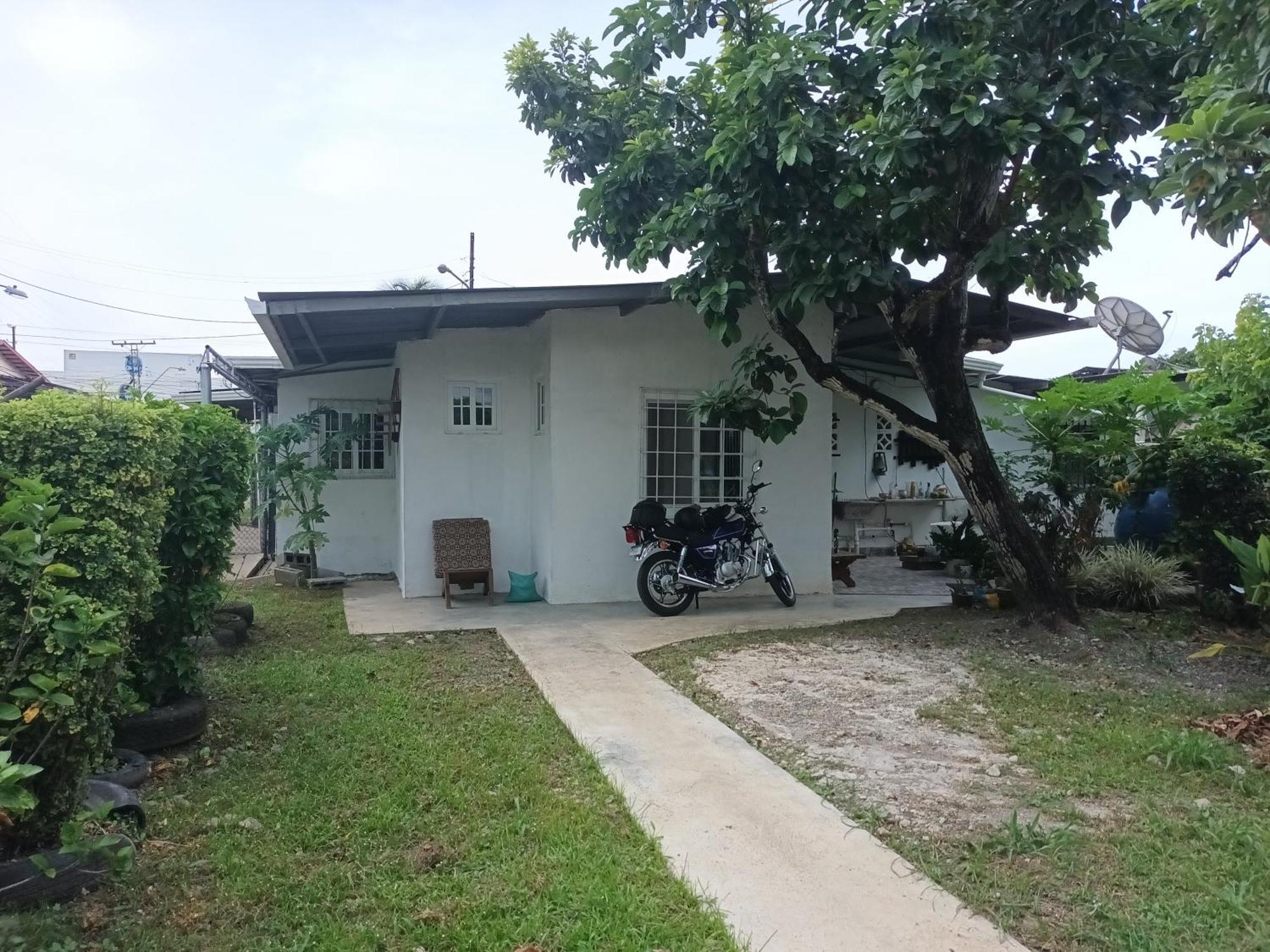 Gia'S Garage & Home For Bocas Travelers Almirante Ngoại thất bức ảnh