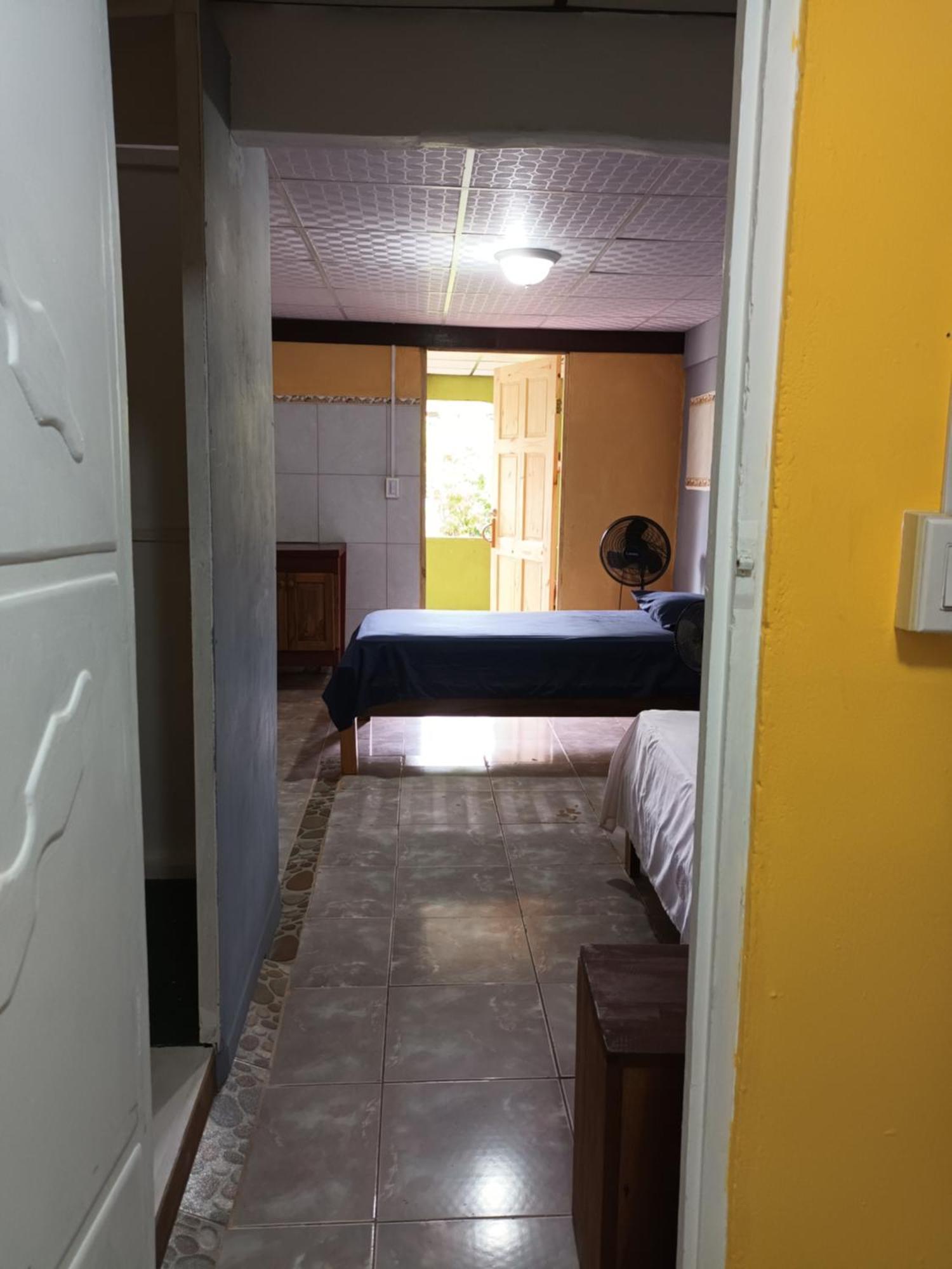 Gia'S Garage & Home For Bocas Travelers Almirante Ngoại thất bức ảnh